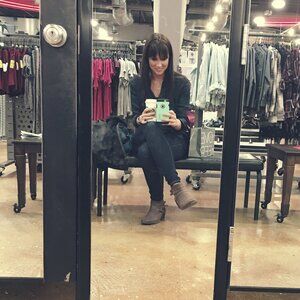 Meet your Posher, Amy